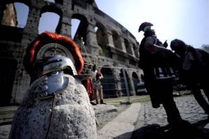 A men dressed as an ancient roman centur