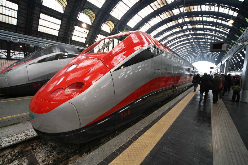 frecciarossa etr1000 pendolino Milano Roma