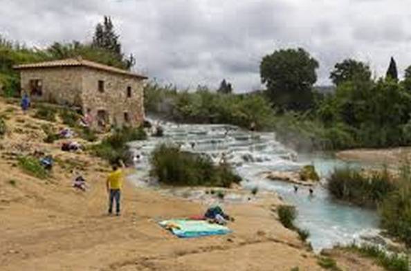 Terme di Saturnia devastate