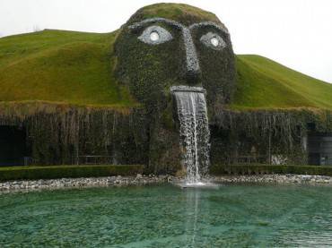 Swarovski Fountain, Innsbruck,