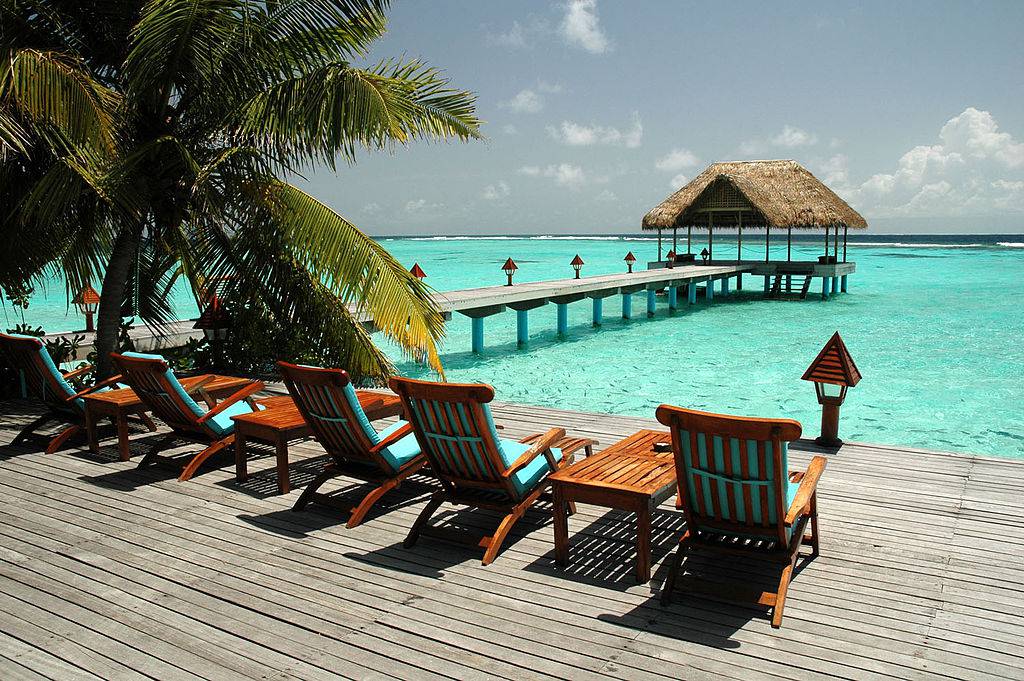Resort di Madoogali- Maldive (Wikipedia)