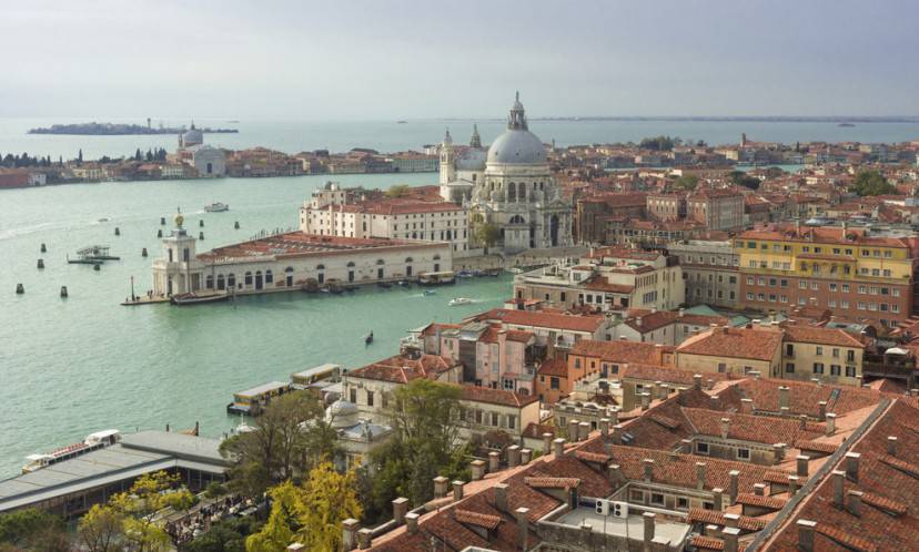 - Venezia è come un grande niente circondato dall'acqua - Venezia