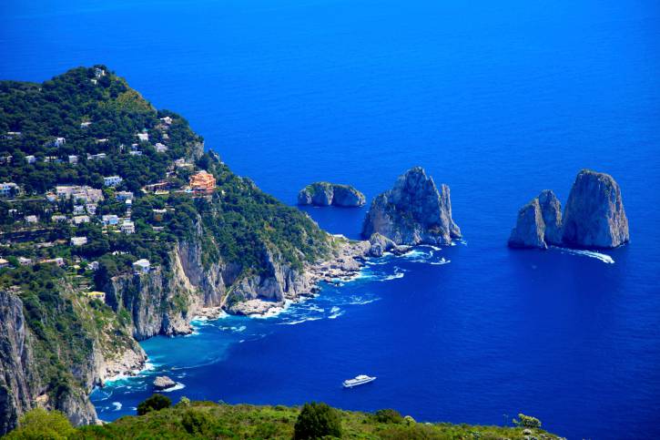 Le Spiagge Piu Belle Del Golfo Di Napoli