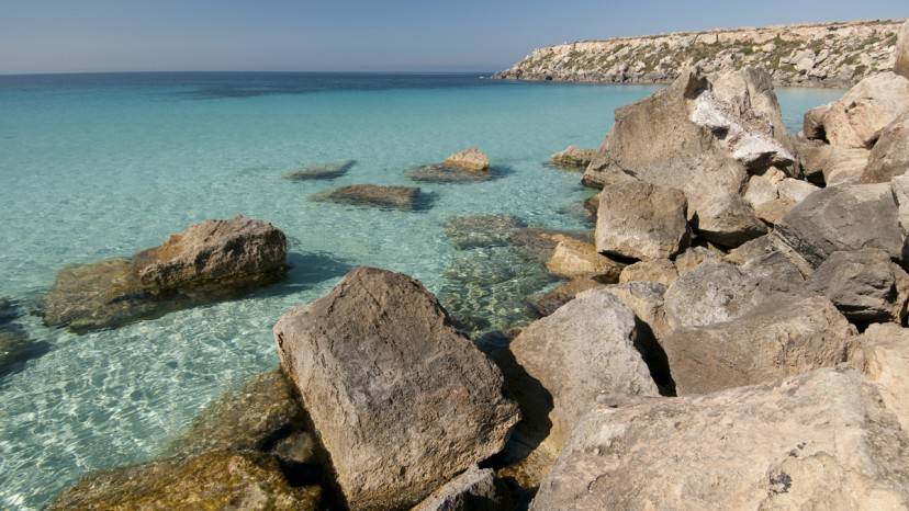 Favignana, Isole Egadi, Sicilia (Foto di Markos90, Wikicommons. Licenza CC BY 2.0)