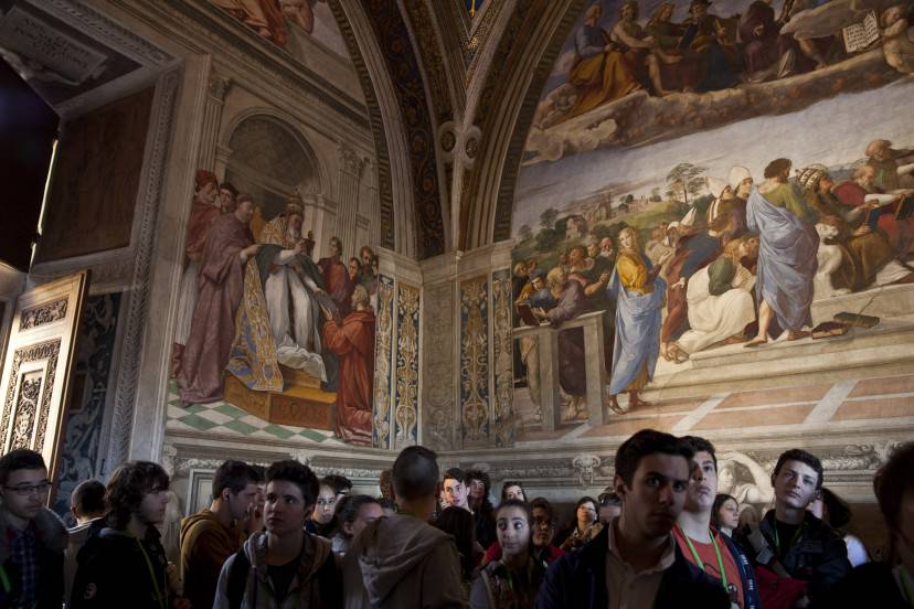 VATICAN CITY, VATICAN - MARCH 21:  Visitor's make their way through The Vatican Museum's Raphael Room's on March 21, 2013 in Rome, Italy.  (Photo by Dan Kitwood/Getty Images)