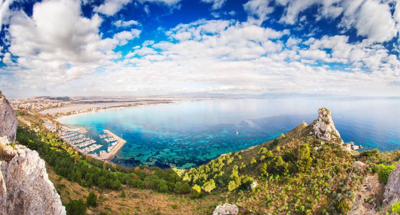 Veduta aerea di Sella del Diavolo e Cagliari (Thinkstock)