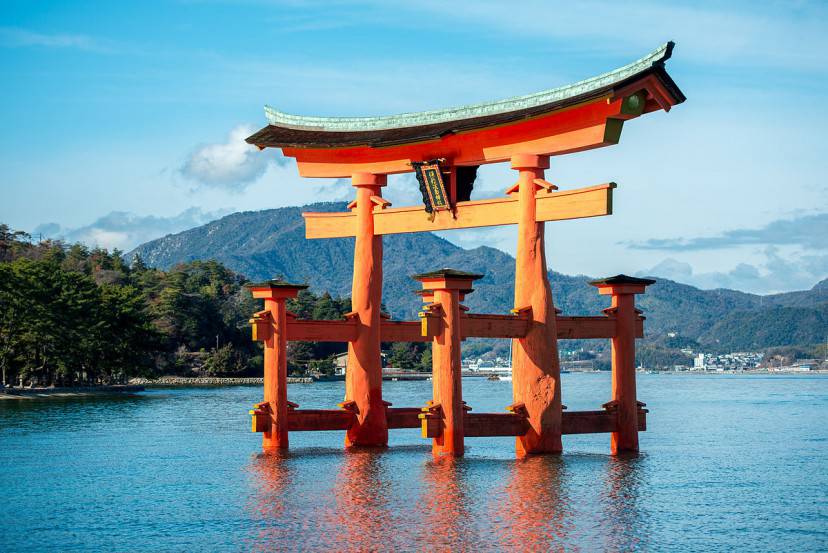 Itsukushima (Foto di Jordy Meow. Licenza CC BY-SA 3.0 via Commons)