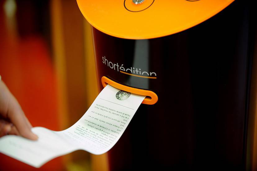 Distributore automatico di racconti a Grenoble (JEAN-PIERRE CLATOT/AFP/Getty Images)
