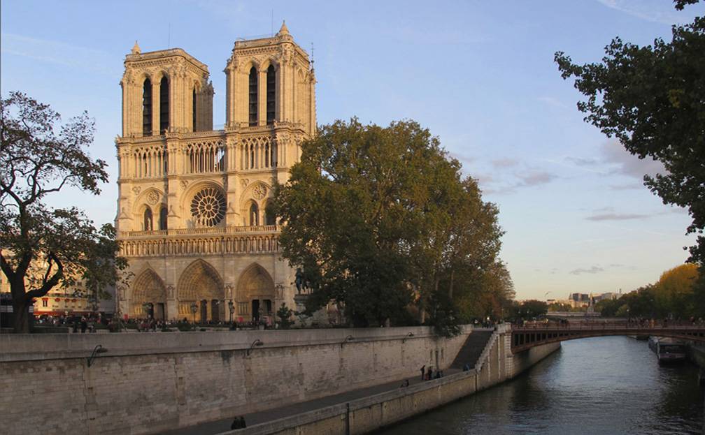 Notre_Dame (Gilbert Bochenek - Opera propria. Licenza CC BY-SA 3.0 tramite Wikimedia Commons)