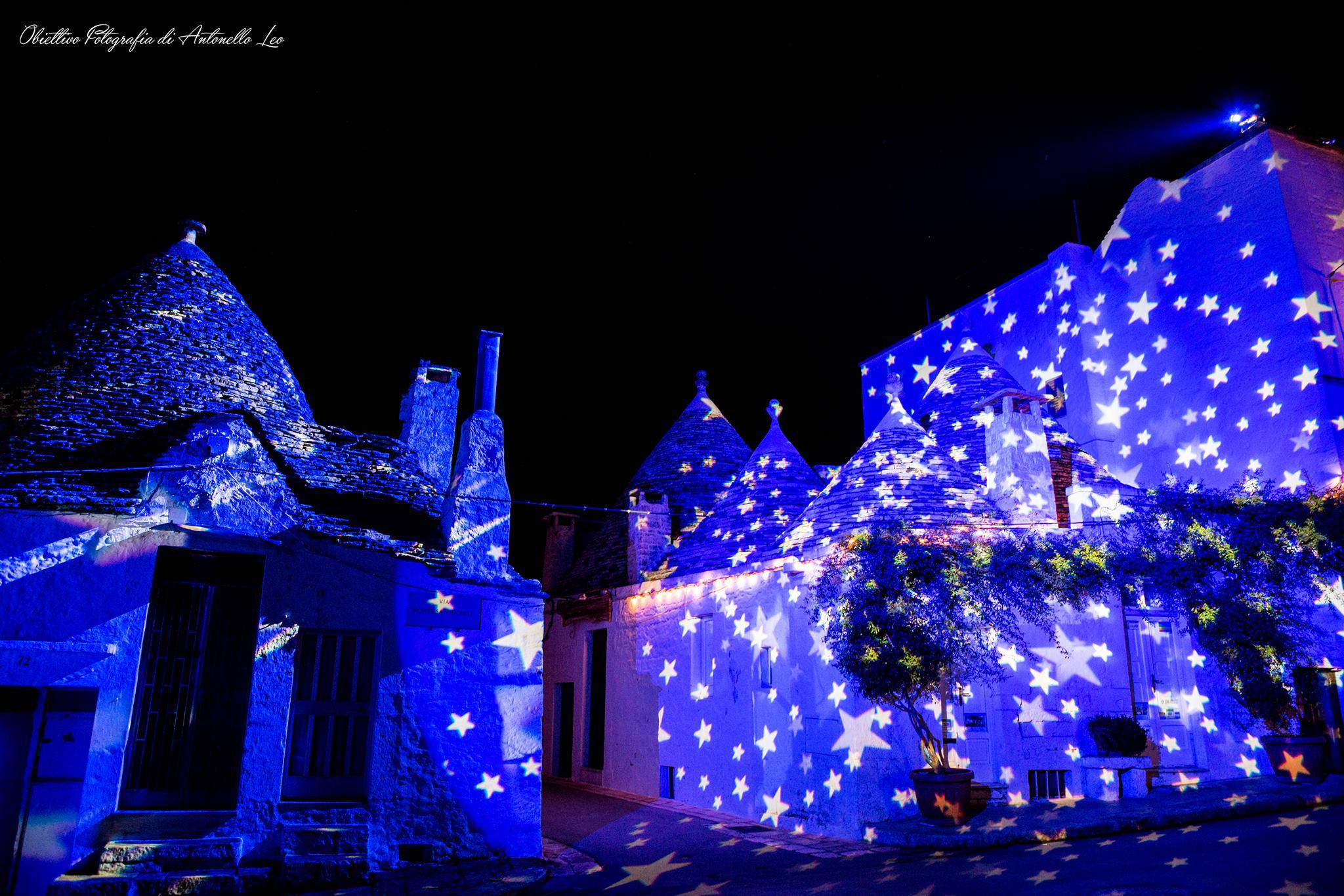 Foto dal sito Alberobellolightfestival.com