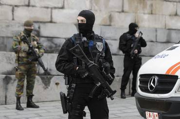 Le forze di sicurezza presidiano Bruxelles (NICOLAS LAMBERT/AFP/Getty Images)