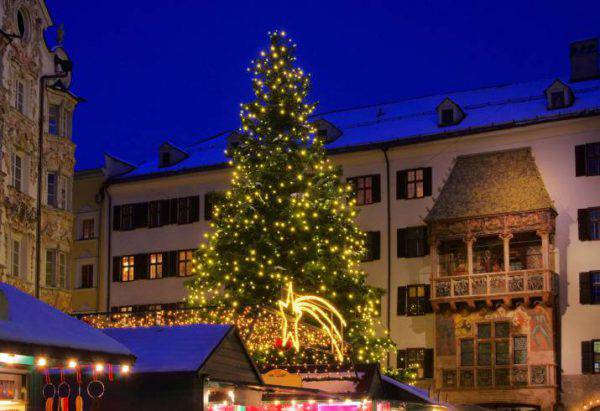 Mercatini Di Natale Innsbruck.Mercatini Di Natale 2017 A Innsbruck La Magia Tirolese