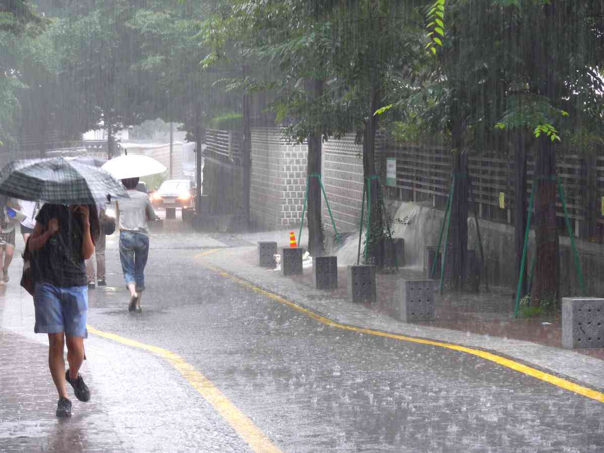 Con Project Monsoon le strade di Seoul si colorano quando piove