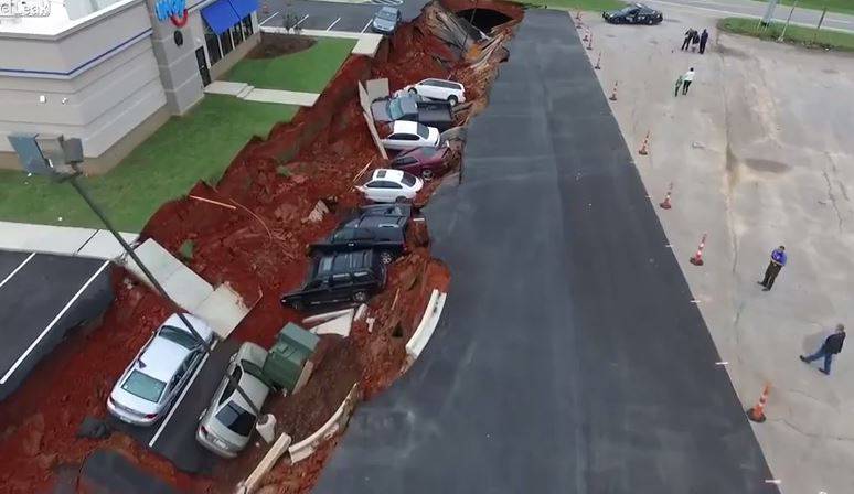 Voragine in Mississippi (Screenshot YouTube)