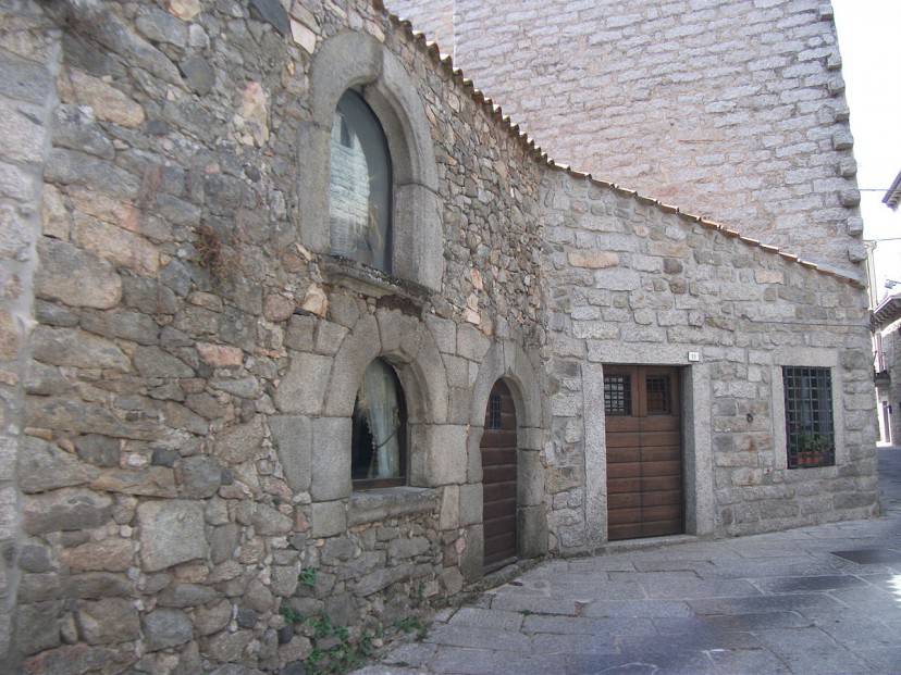 Tempio Pausania, Tempio Pausania, Casa di Nino di Gallura (Foto di AlPanich. Licenza CC BY-SA 3.0 via Wikimedia Commons)