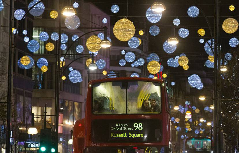 Londra, Natale 2015 (JUSTIN TALLIS/AFP/Getty Images)