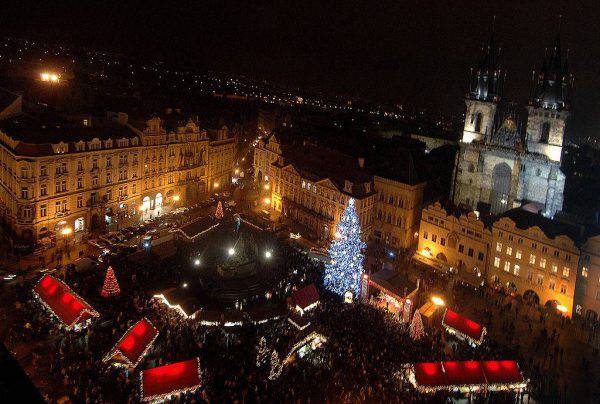 Mercatino Natale a Praga (Getty Images)