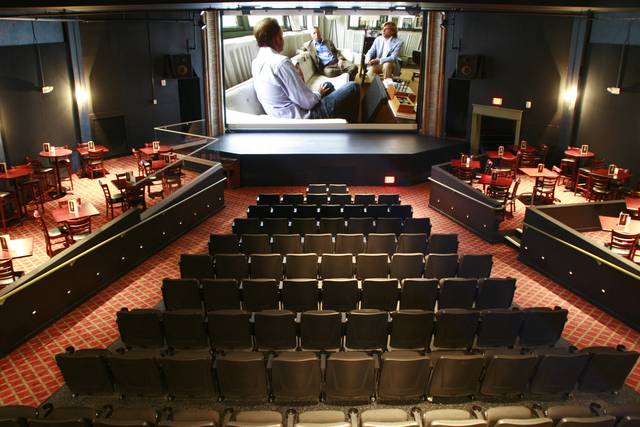 Il Bijou Theater, un cinema-ristorante negli States