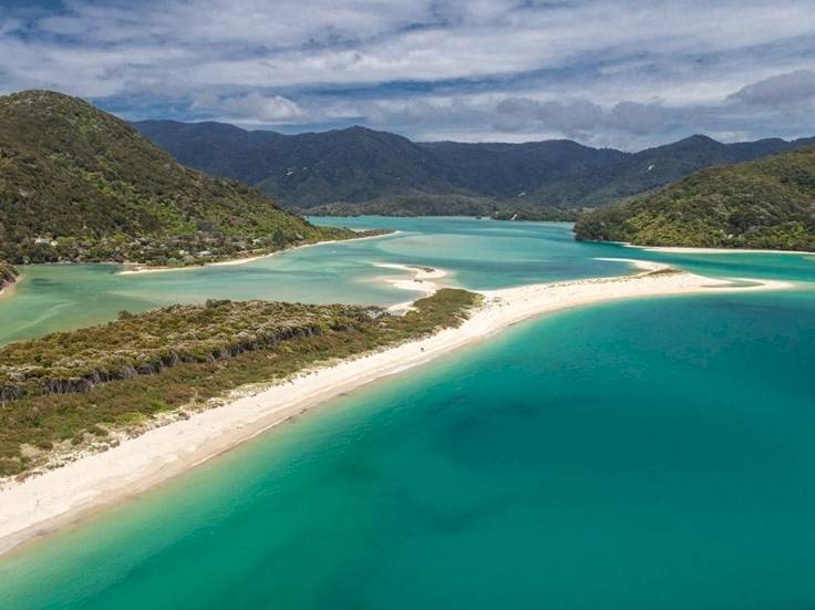 La spiaggia di Abel Tasman National Park in vendita (Dal sito Givealittle)