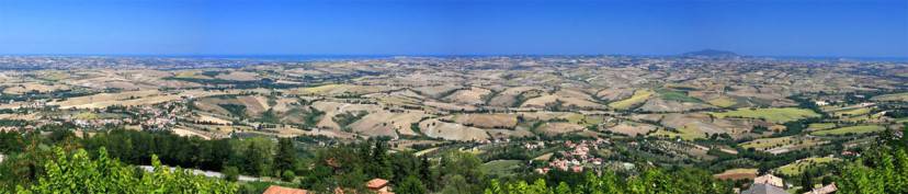 Panorama da Cingoli (Alessandro Vecchi. CC BY-SA 3.0, Wikipedia)