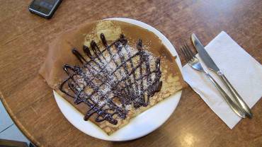 Crêpe al cioccolato e cocco (Foto di Reubentg, CC BY-SA 3.0, Wikipedia)