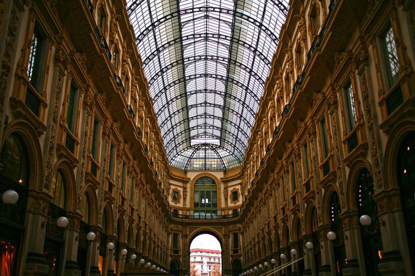 Galleria Vittorio Emanuele II a Milano (Di Paolobon140. CC BY-SA 4.0, Wikipedia)