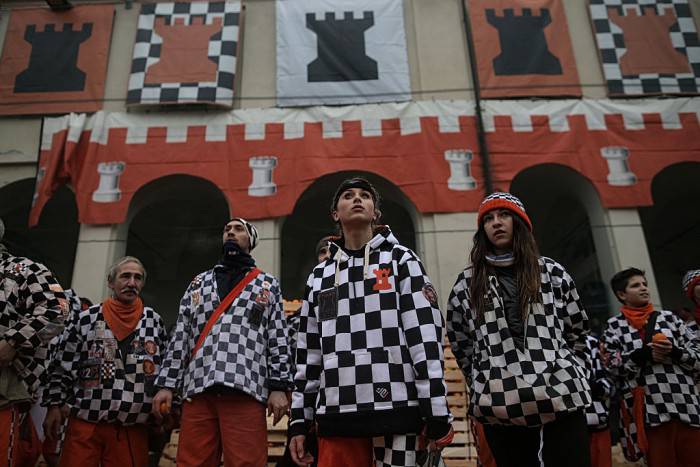 Battaglia delle arance a Ivrea (MARCO BERTORELLO/AFP/Getty Images)