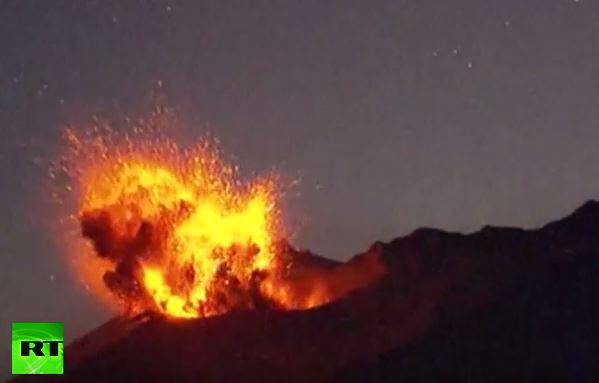 Eruzione del vulcano giapponese Sakurajima (Screenshot)