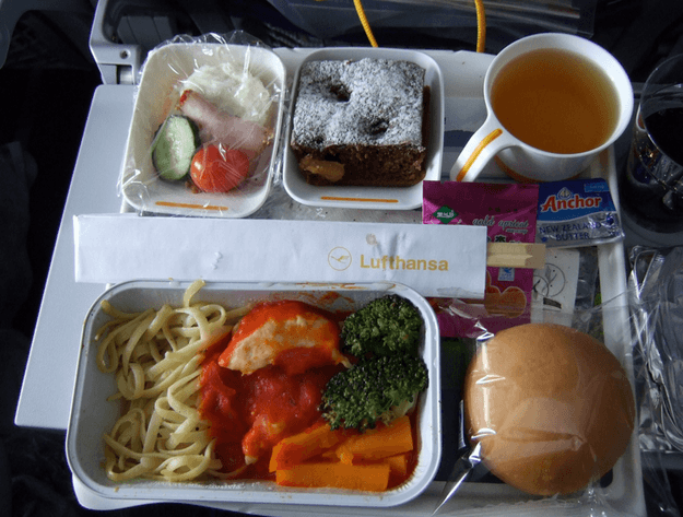 Lufthansa (Flickr: chinaoffseason)