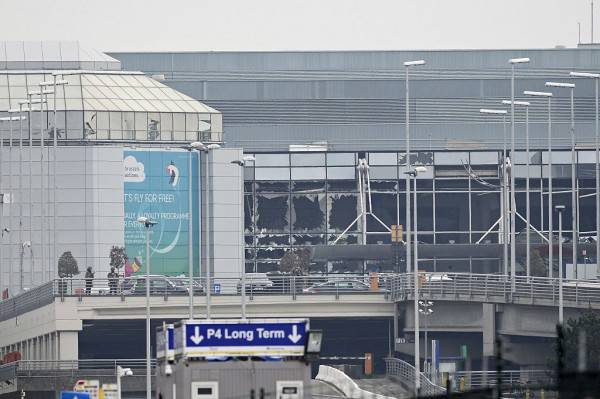 Attentato all'aeroporto di Bruxelles (DIRK WAEM/AFP/Getty Images)