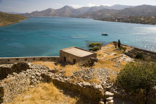 Spinalonga e il Golfo di Mirabello (iStock)