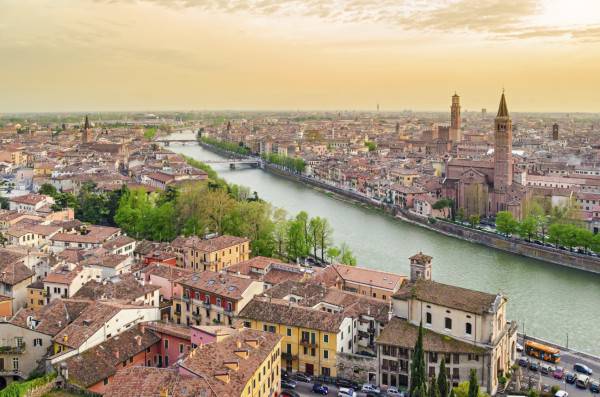 Verona ( Marco Saracco, iStock)