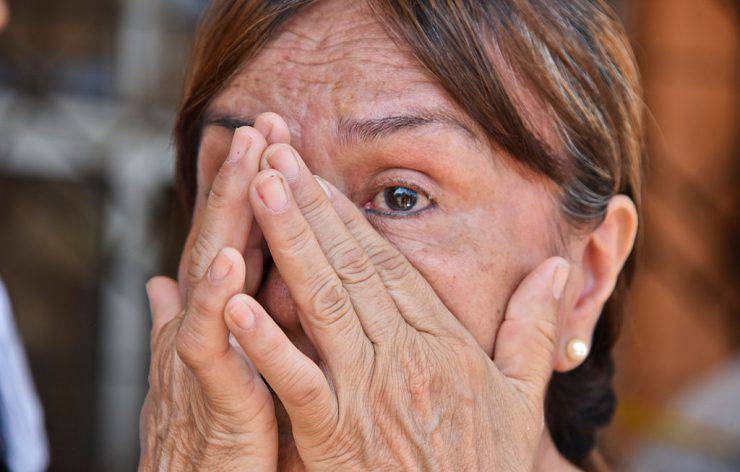 A woman cries as she waits for news of her loved ones in Manta, in the Ecuadorean coastal province of Manabi, on April 18, 2016 two days after a 7.8-magnitude quake hit the country. Rescuers and desperate families clawed through the rubble Monday to pull out survivors of an earthquake that killed 350 people and destroyed towns in a tourist area of Ecuador. / AFP / LUIS ACOSTA        (Photo credit should read LUIS ACOSTA/AFP/Getty Images)