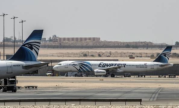 Aereo EgyptAir all'aeroporto del Cairo (KHALED DESOUKI/AFP/Getty Images)