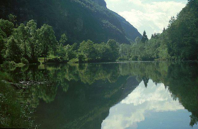 Lago Del Mis a Sospirolo (Ziegler175, CC BY-SA 3.0, Wikicommons)