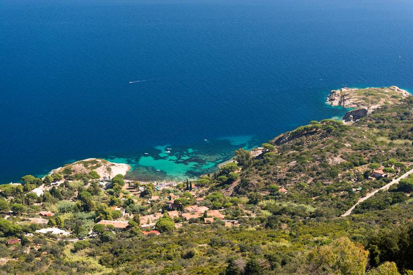 Isola del Gigli. Toscana. Istock