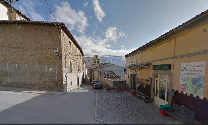 Accumoli, Viale delle Rimembranze/Via Roma (Google Street View)