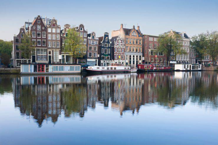 Amsterdam (iStock)