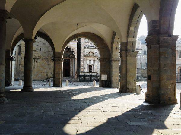 Portici di Piazza Vecchia, Bergamo (iStock)