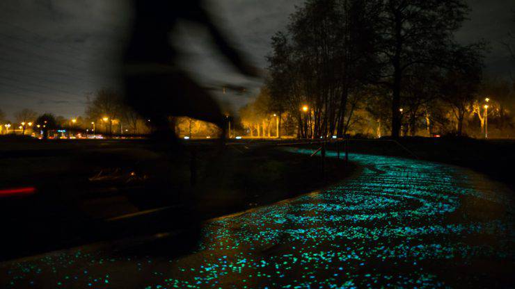 The Van Gogh-Roosegaarde cycle path 