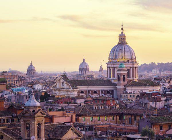 Roma, chiesa e cupola di San Carlo al Corso (iStock)