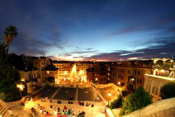 Roma, Trinità dei Monti (iStock)