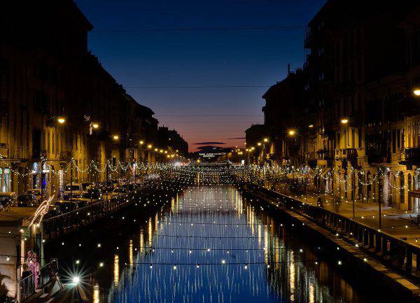 Navigli, Milano (harmishhk, CC BY-SA 2.0, Wikicommons)