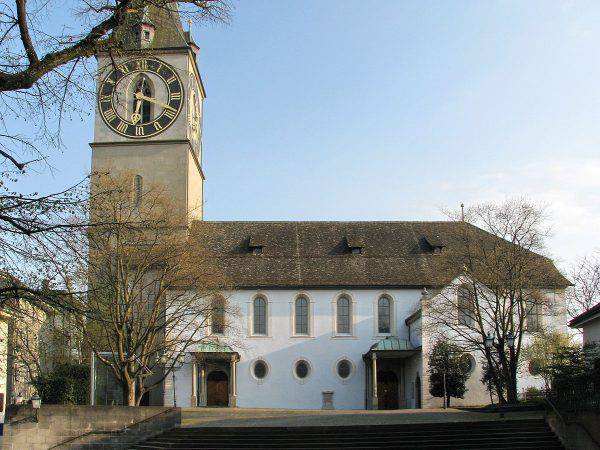 Zurigo, chiesa di San Pietro (Roland zh, CC BY-SA 3.0, Wikicomons)