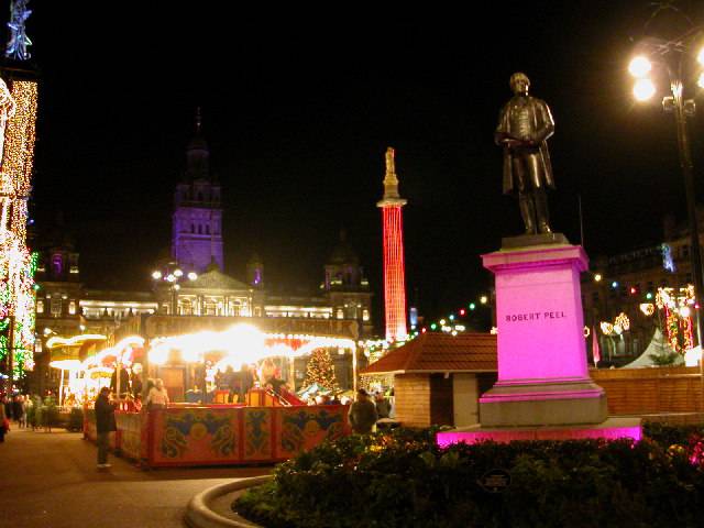 Glasgow a Natale, George Square (Johnny Durnan, www..geograph.org.uk)