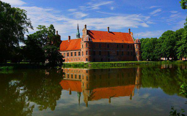 Castello di Rosenholm, Danimarca (Old Dane, CC BY-SA 4.0, Wikipedia)