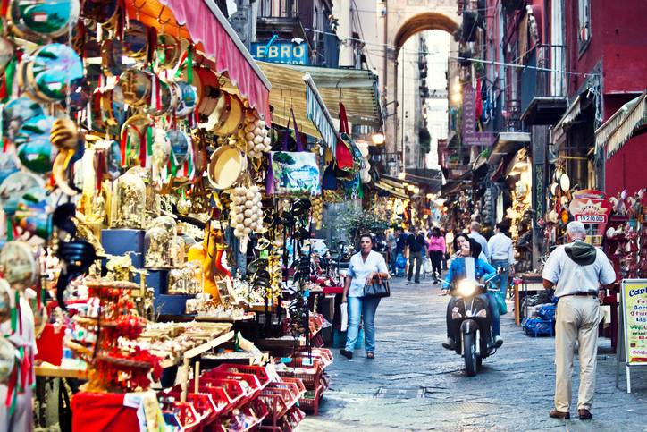 Guida Di Napoli Cosa Fare E Vedere Di Insolito E Curioso