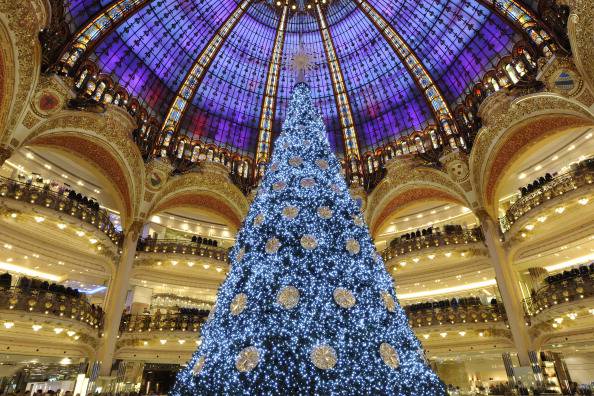 Galeries Lafayette a Natale, Parigi (BERTRAND GUAY/AFP/Getty Images)