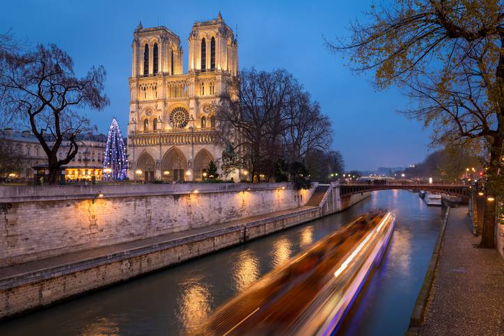 Notre Dame a Natale, Parigi (iStock)