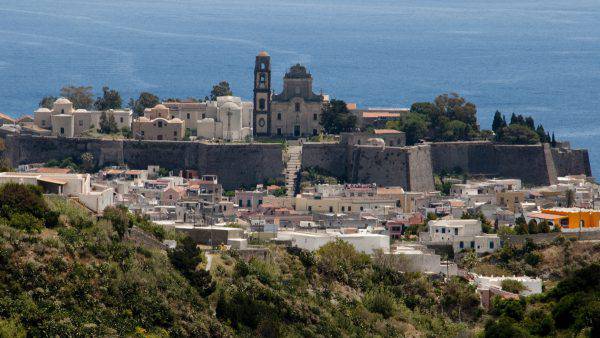 guida isole eolie